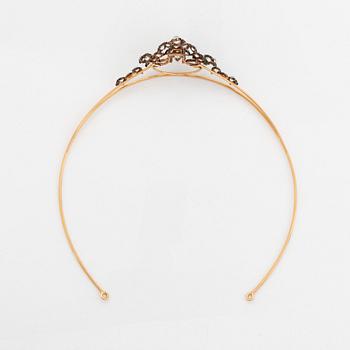 Diadem 18K guld och silver med gammalslipade diamanter.