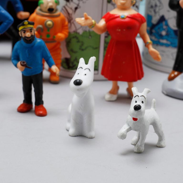 TIN TIN, parti, bl a affischer och figurer, 1900-talets andra hälft.