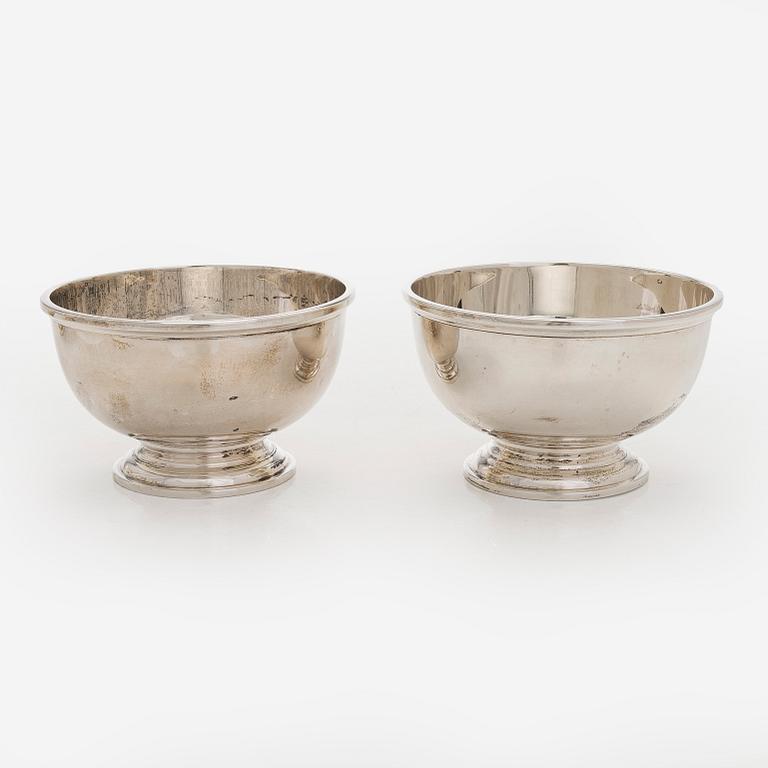Dessertskålar, 12 st, sterlingsilver, Bryan Savage, England 1979.