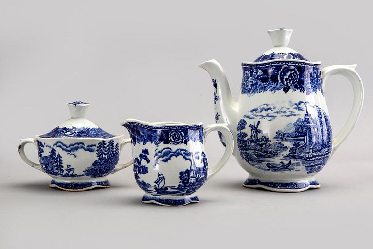 Reinhard Richter, servis, 58  delar, "Masema", Arabia flintgods Finland 1941-64.