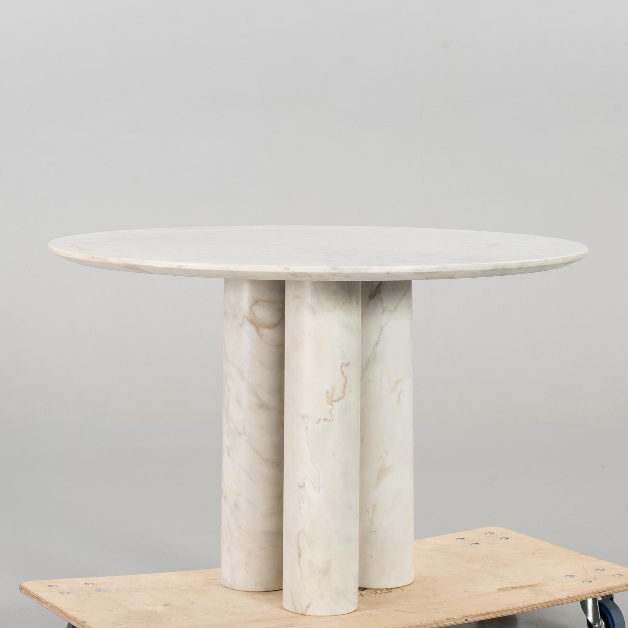 A GALLINA DESIGN MARBLE TABLE.