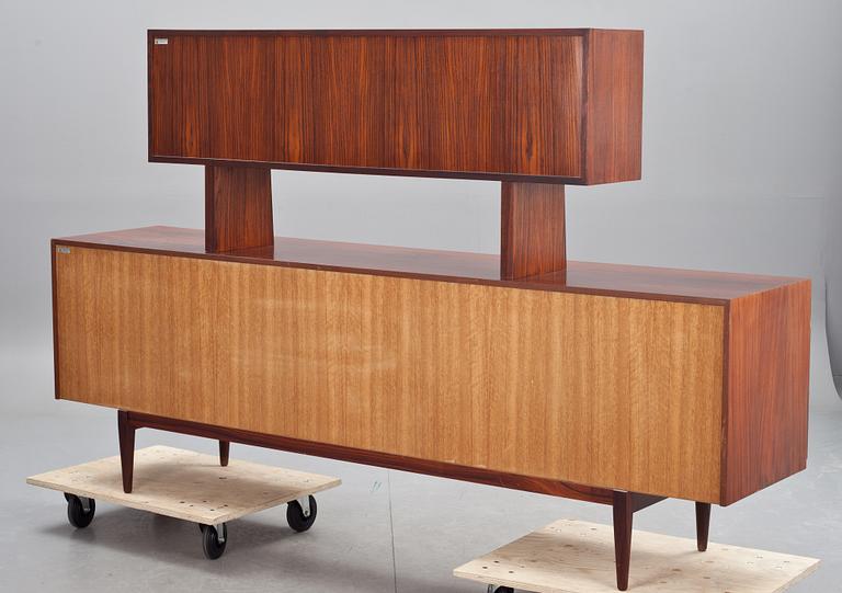 SIDEBOARD, Ib Kofoed Larsen, Faarup Möbelfabrik. Danmark, 1960-tal.
