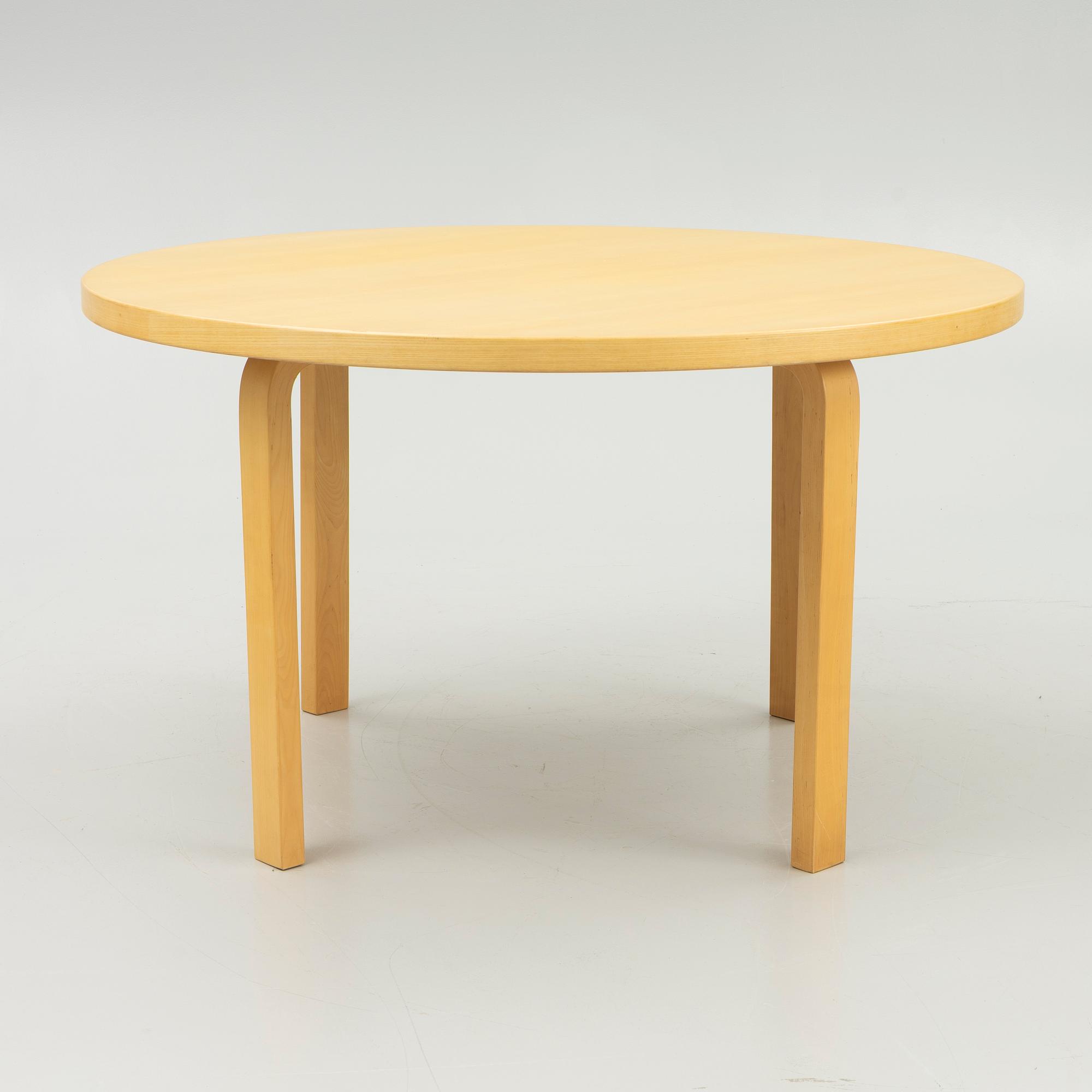 Alvar Aalto, a model 91dining table, Artek, Finland.