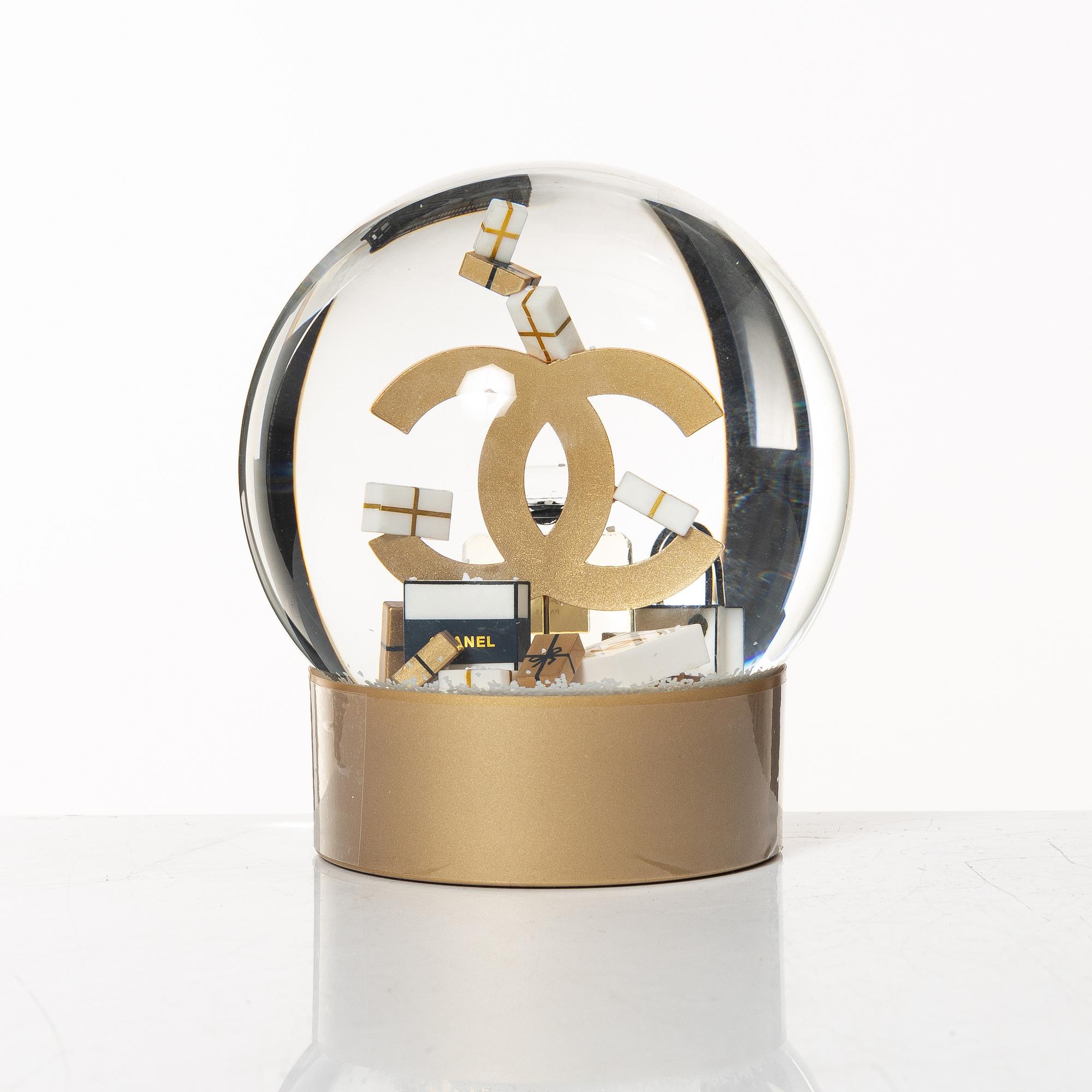 Chanel, snow globe.