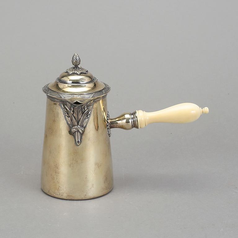 CHOKLADKANNA, förgyllt silver, Bointaburet, Paris, 1880/90-tal. Vikt 357 g.