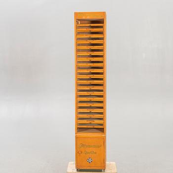 A display cabinet marked  "Gütermanns Sysilke", 1940s.