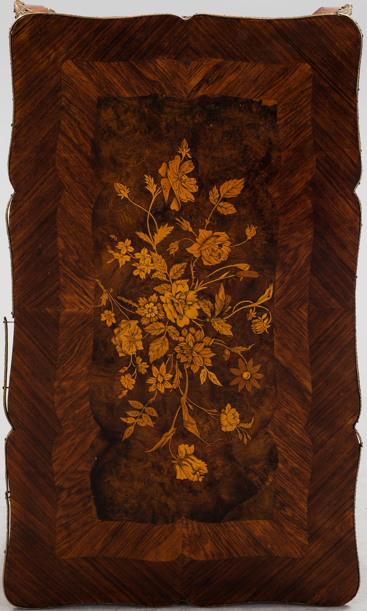 An early 20th century table.