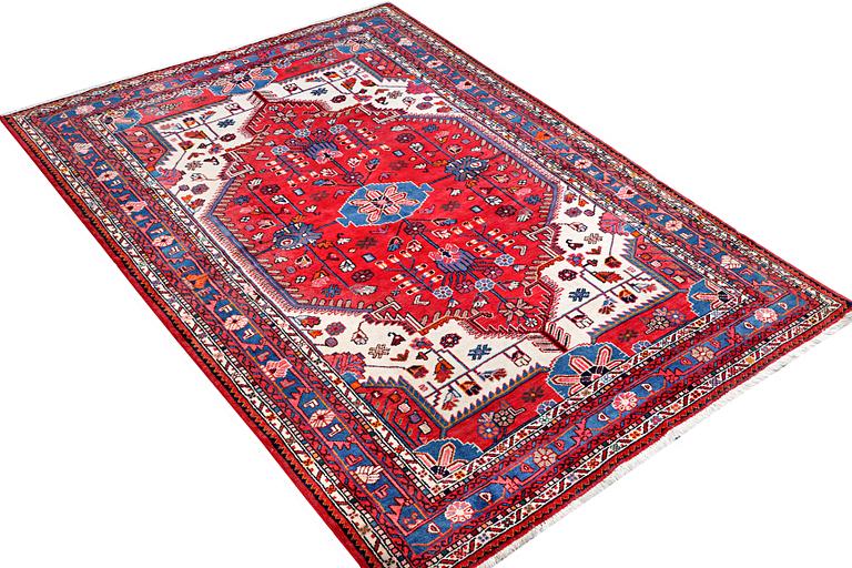 A Nahavand rug, c. 230 x 151 cm.