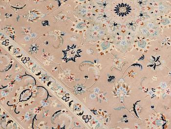 A Keshan carpet, approx. 290 x 198 cm.