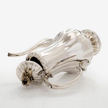 A parcel-gilt coffee pot, maker's mark of Johan Gustaf Ettinger, Vyborg 1861.