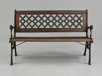 TRÄDGÅRDSSOFFA, 1900-tal.