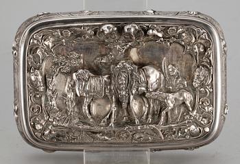 DOSA MED LOCK, silver, Christian Hammer, Stockholm 1867. Vikt 321g.