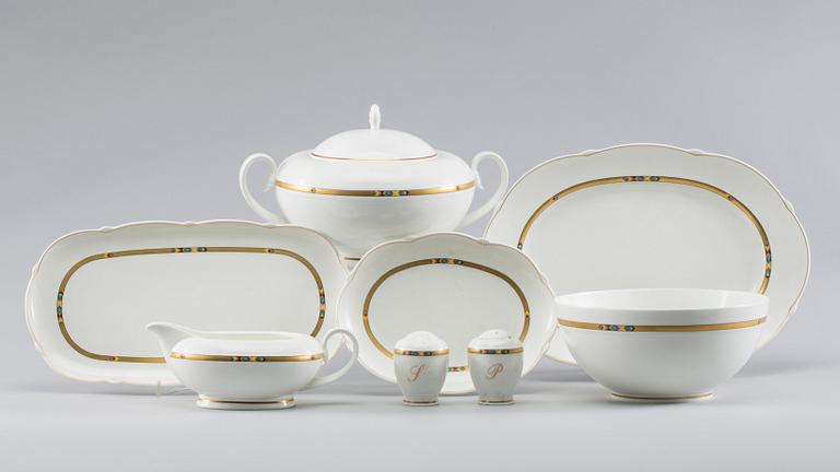 A Villeroy & Boch "Vivia" dinner service.(50).