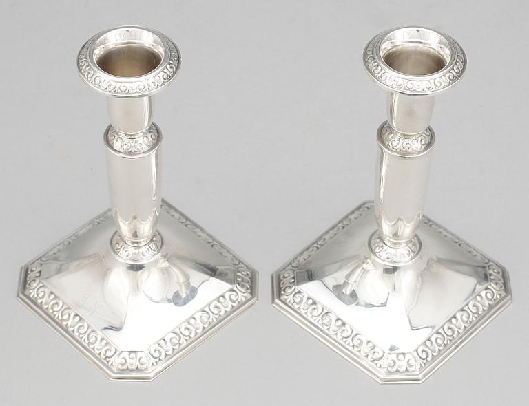 LJUSSTAKAR, ett par, silver, Finland, 1967. Vikt 291 g.