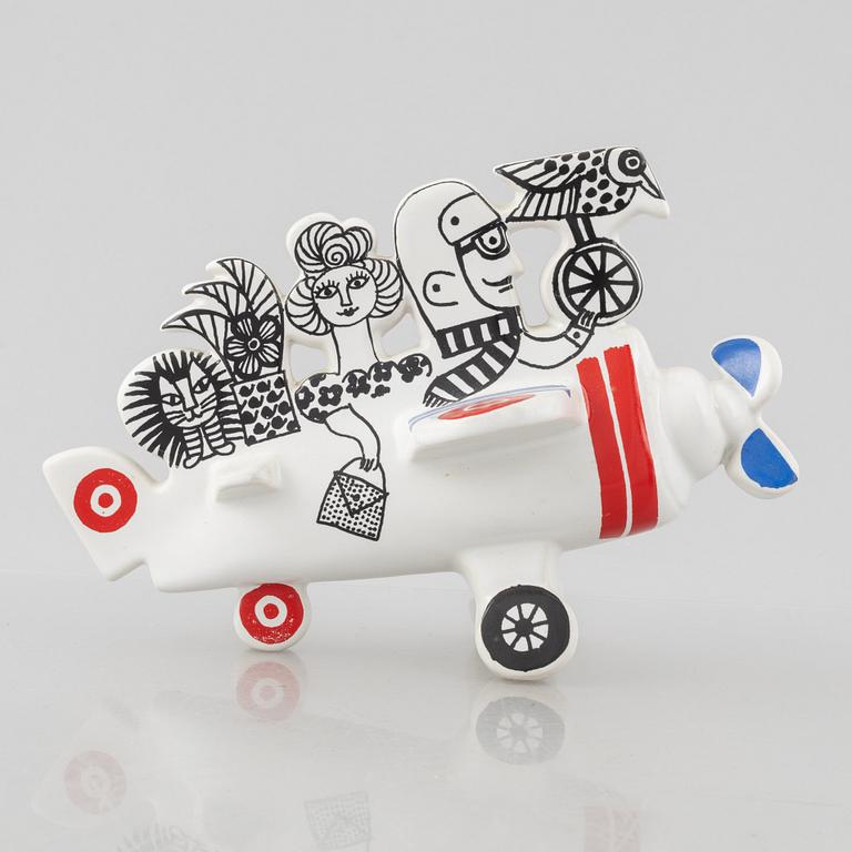 Lisa Larson, figurin, stengods, "Flygplan", ur serien "Traffic", Gustavsberg 1971-73.