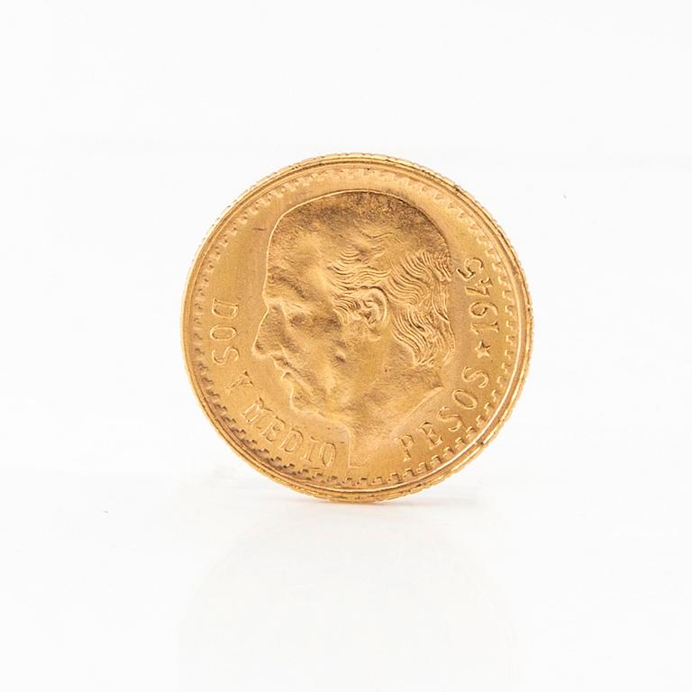 Gold coin 2.5 pesos 1945 Mexico.