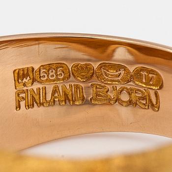 Björn Weckström, A 14K gold ring "Gold peak". Lapponia 1972.