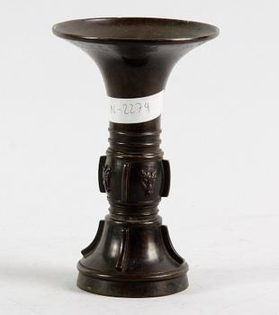 VAS, brons, Tang-stil, ostasien. 1900-tal.