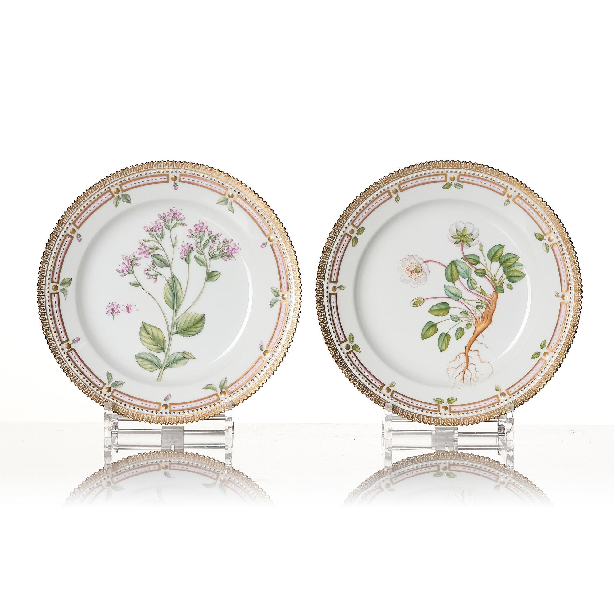 Tallrikar, 10 stycken, porslin. "Flora Danica", Danmark, 1900-tal.