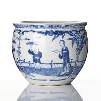 A Chinese blue and white porcelain flower pot, 20th century.