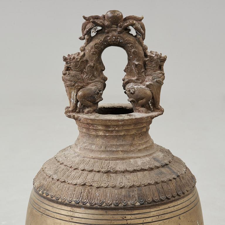 TEMPELKLOCKA, brons. Burma, 1800-tal.