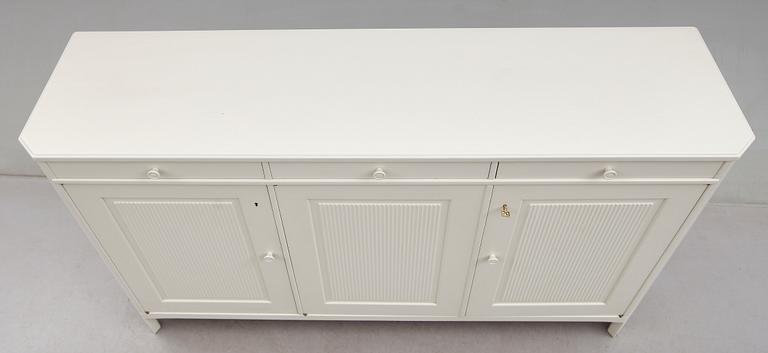 SIDEBOARD, Carl Malmsten, Waggeryds, 1900-talets andra hälft.