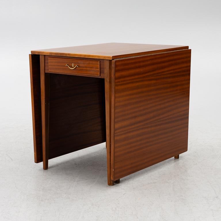 Drop-leaf table, mid-20th century.