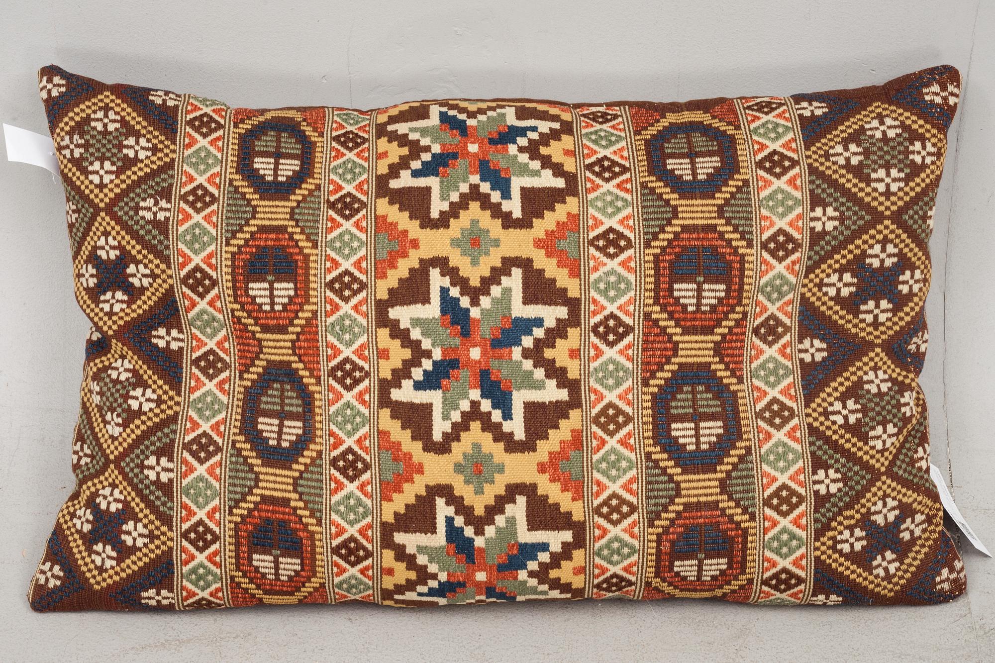 ÅKDYNA, allmoge, 18/1900-tal. Ca 80 x 48 cm.