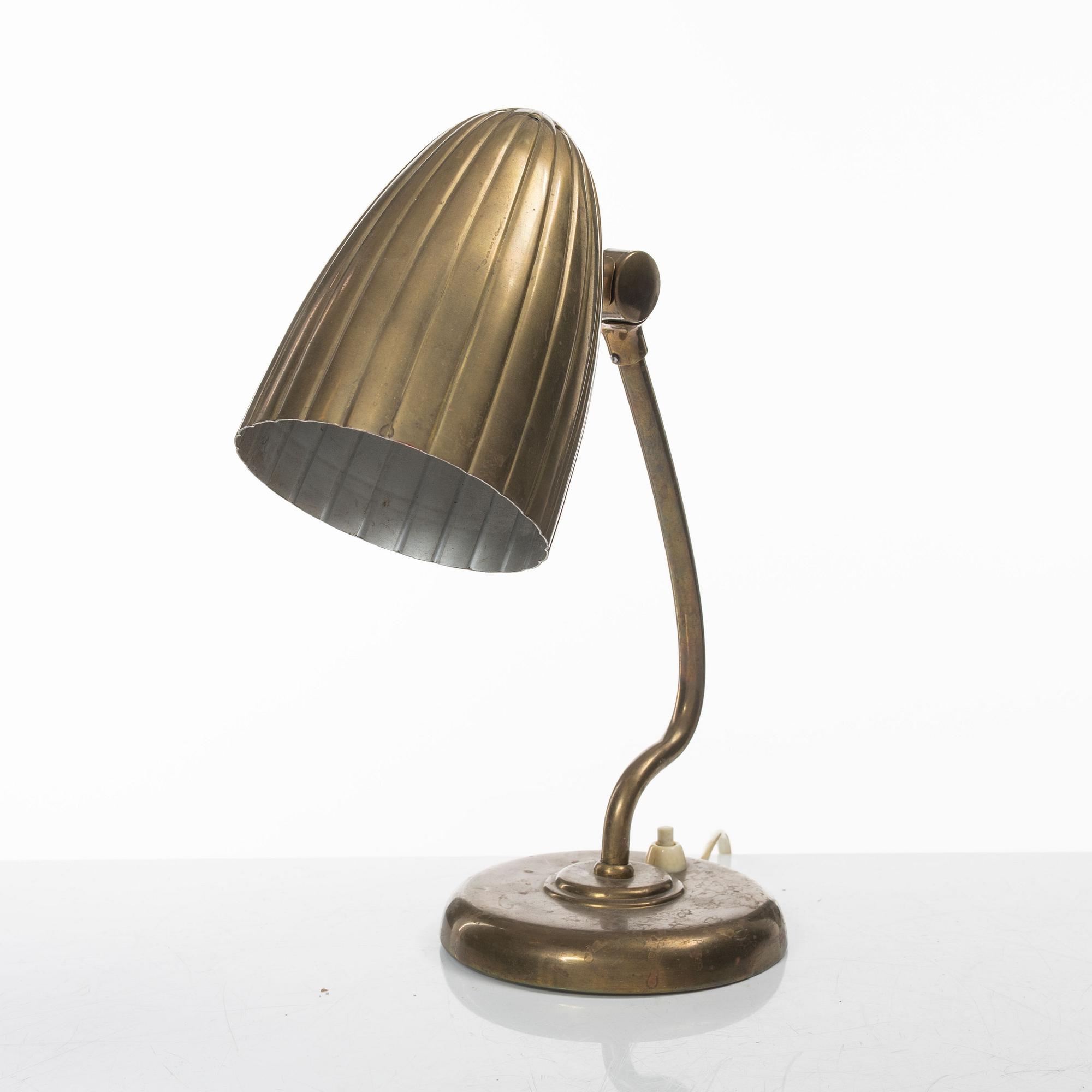 Harald Notini, a table lamp model "15480", Arvid Böhlmarks Lampfabrik, Stockholm, 1940s.