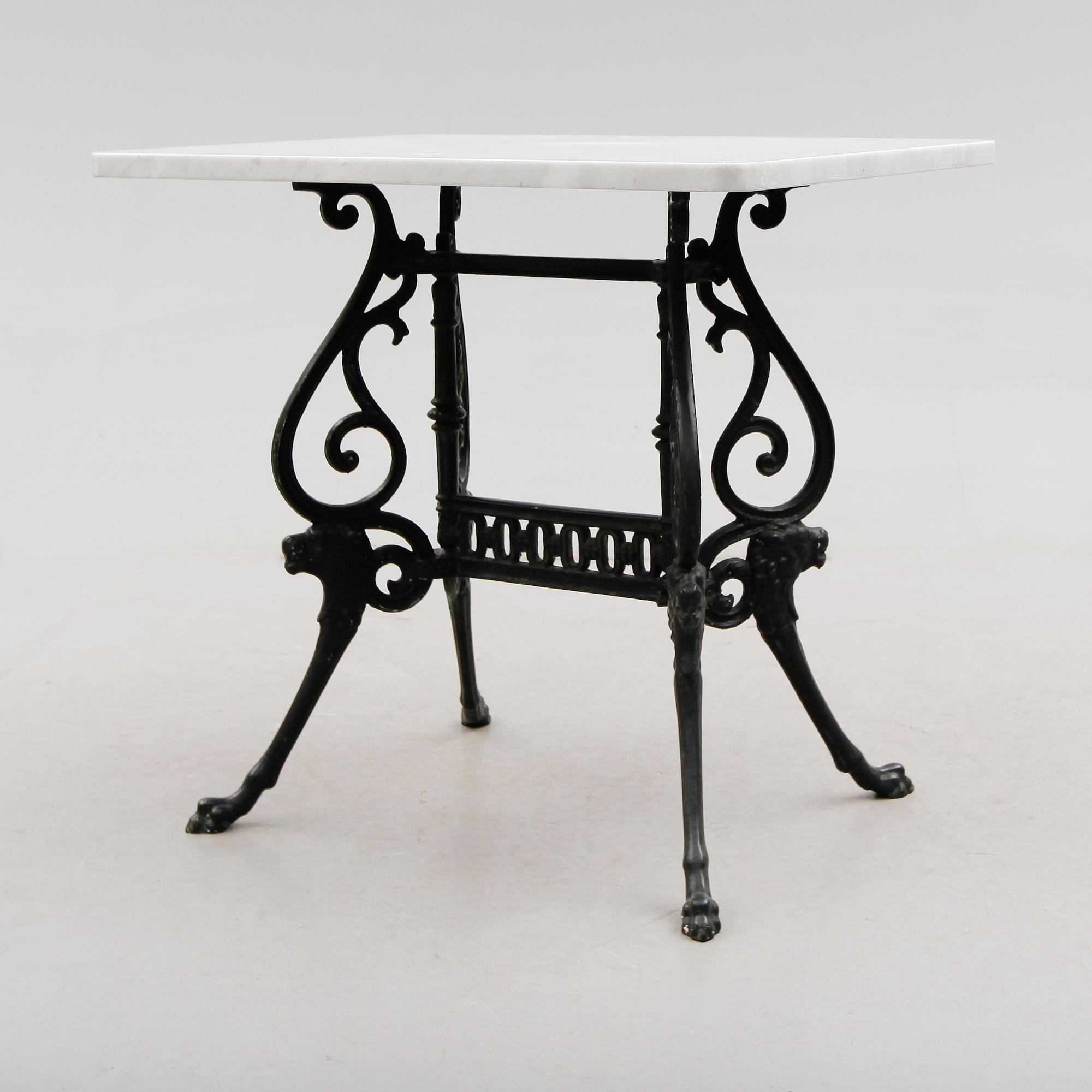 TRÄDGÅRDSBORD, empirestil, 1900-talets första hälft.