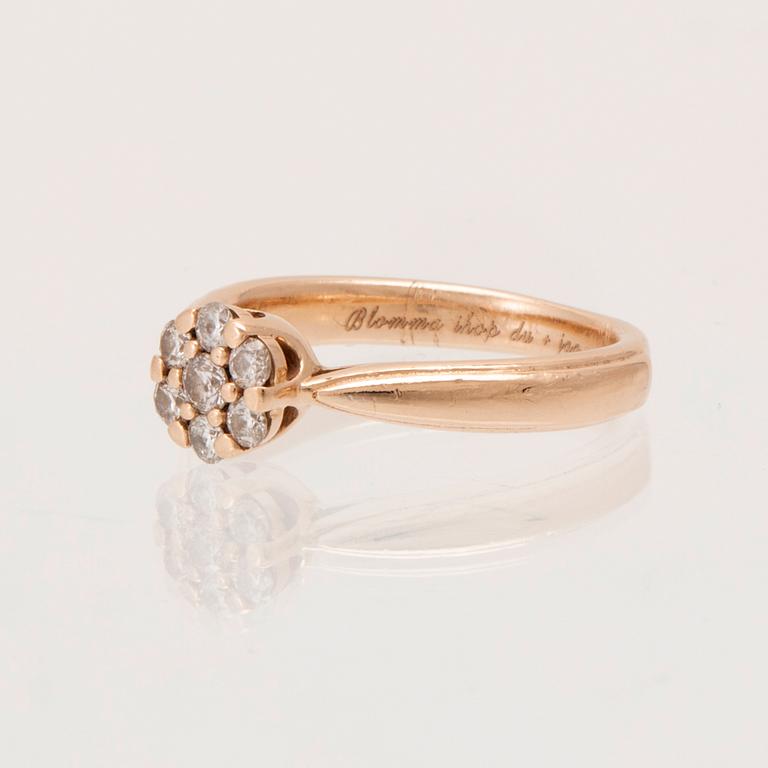 A 14K gold ring "Venice" set with round brilliant cut diamonds, Glamira.