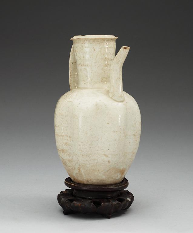 A white glazed ewer, Song dynasty (960-1279).