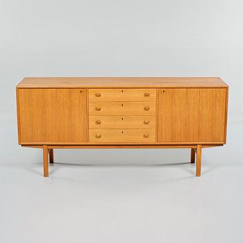 SIDEBOARD, 1900-talets tredje kvartal.