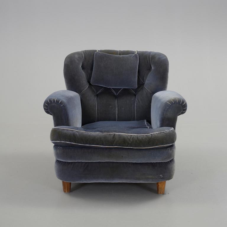 FÅTÖLJ. Modell 568, Josef Frank, Firma Svenskt Tenn.