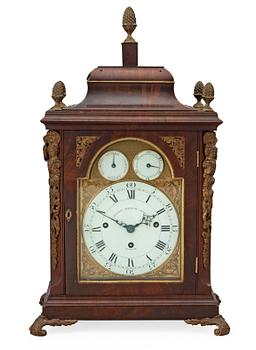 789. An English 18th century bracket clock, quarter chime on six-bells. Dial marked "HERMAN DIEDRICH SPÖRING LONDON".
