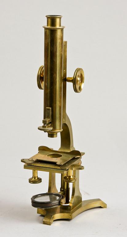 MIKROSKOP med tillbehör i schatull, W & S Jones, 1800-tal.