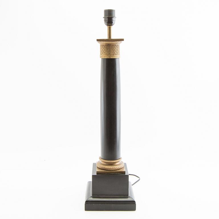 Bordslampa Empire-stil 1900-talets andra hälft.