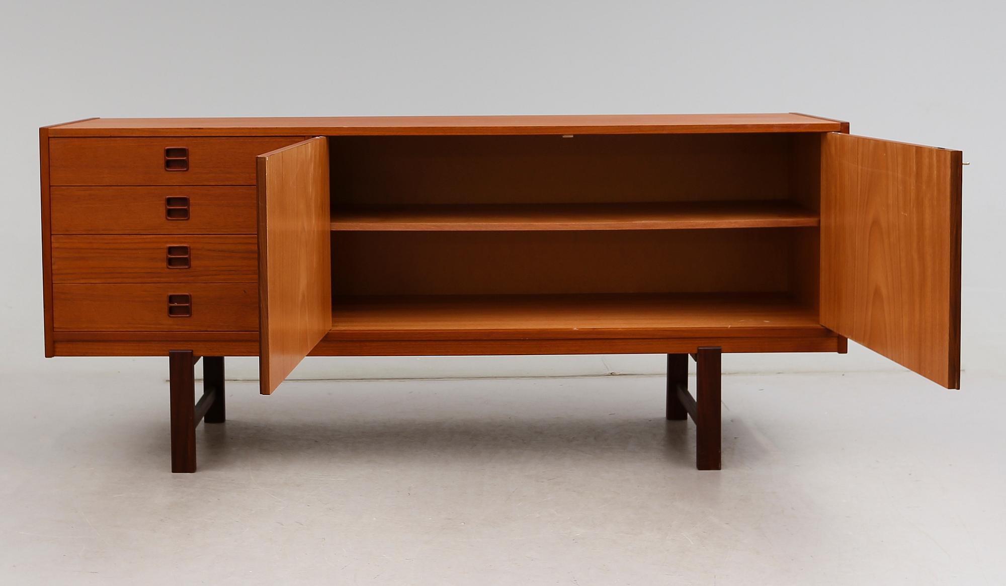 SIDEBOARD, 1900-talets andra hälft.