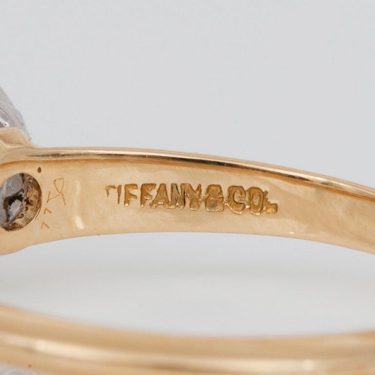 RING, Tiffany & co, med äldre briljantslipad diamant, ca 1.00 ct, ca I/VVS-VS.