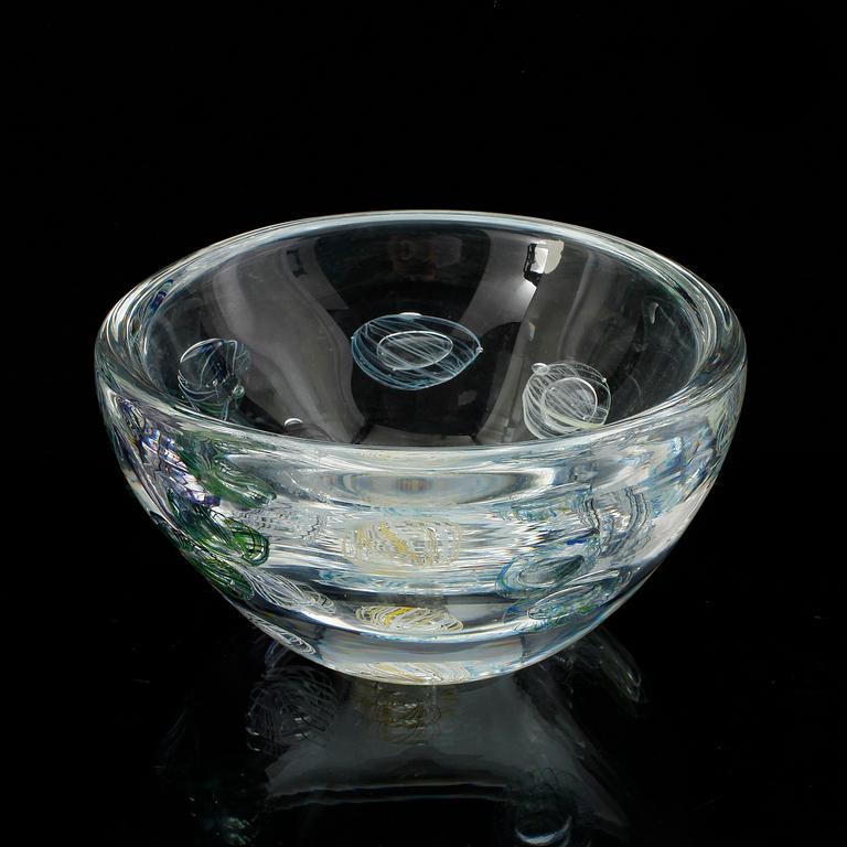 SKÅL, glas Ingeborg Lundin, Orrefors Expo, numrerad D.U. 2607.