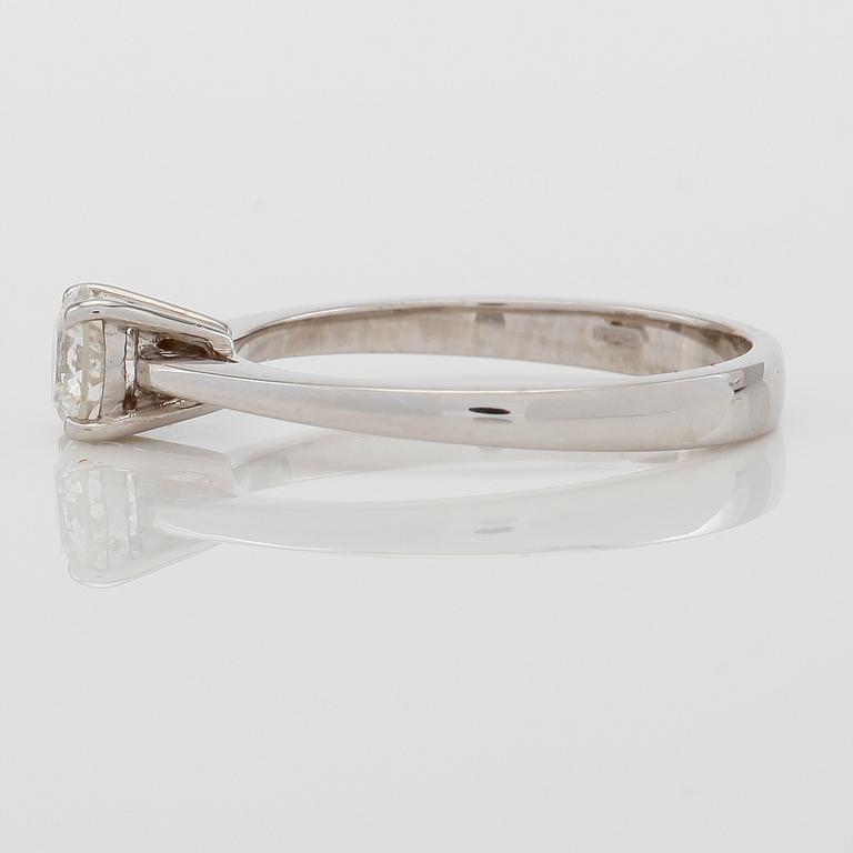 RING, 18K vitguld och diamant ca 0.53 ct.