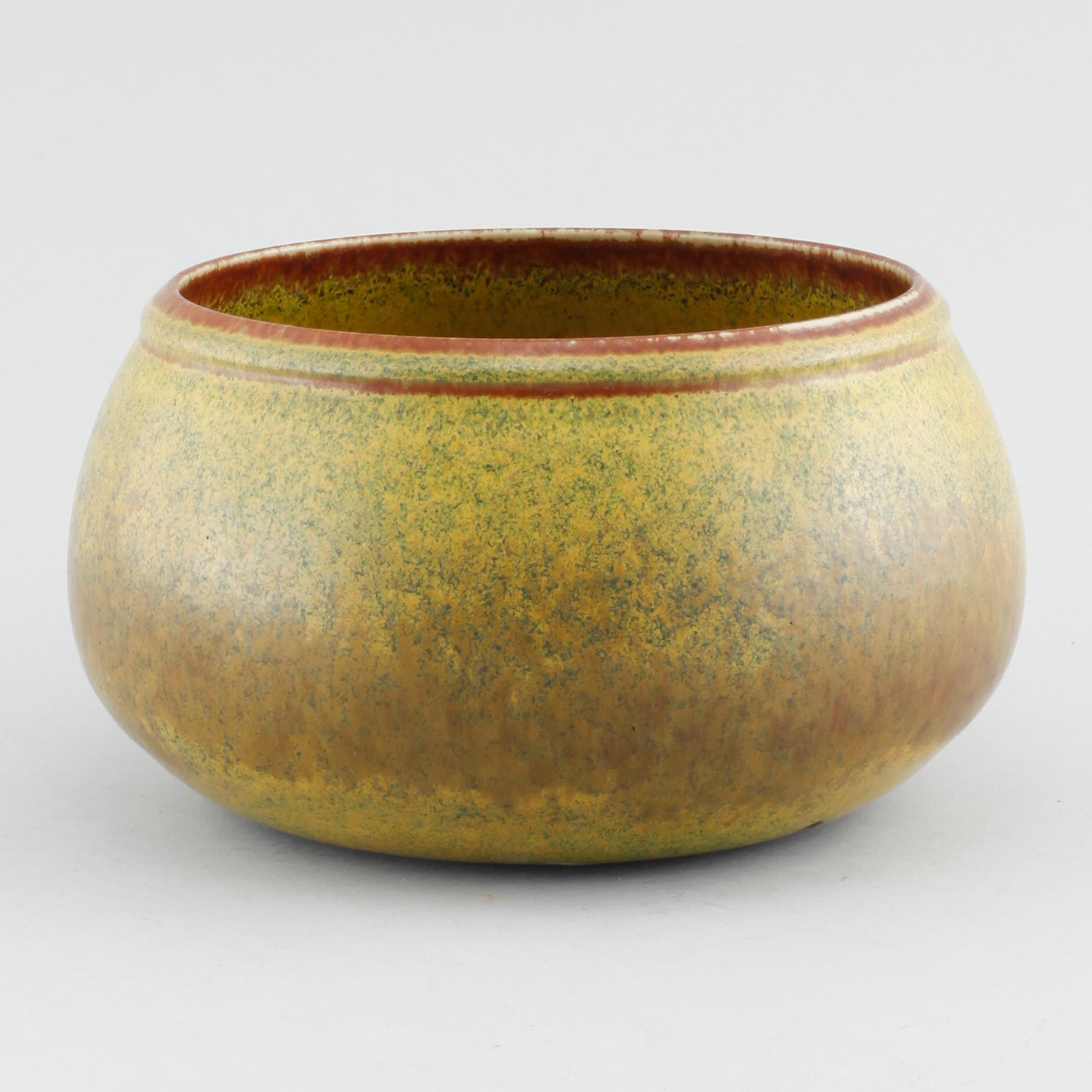 Unique stoneware bowl by CARL-HARRY STÅLHANE, Rörstrand, signed and dated -65.