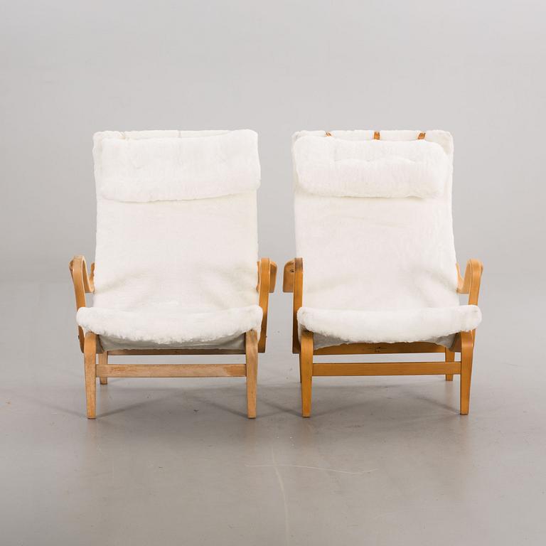 VILFÅTÖLJER, ett par, "Pernilla" design Bruno Mathsson för Dux.