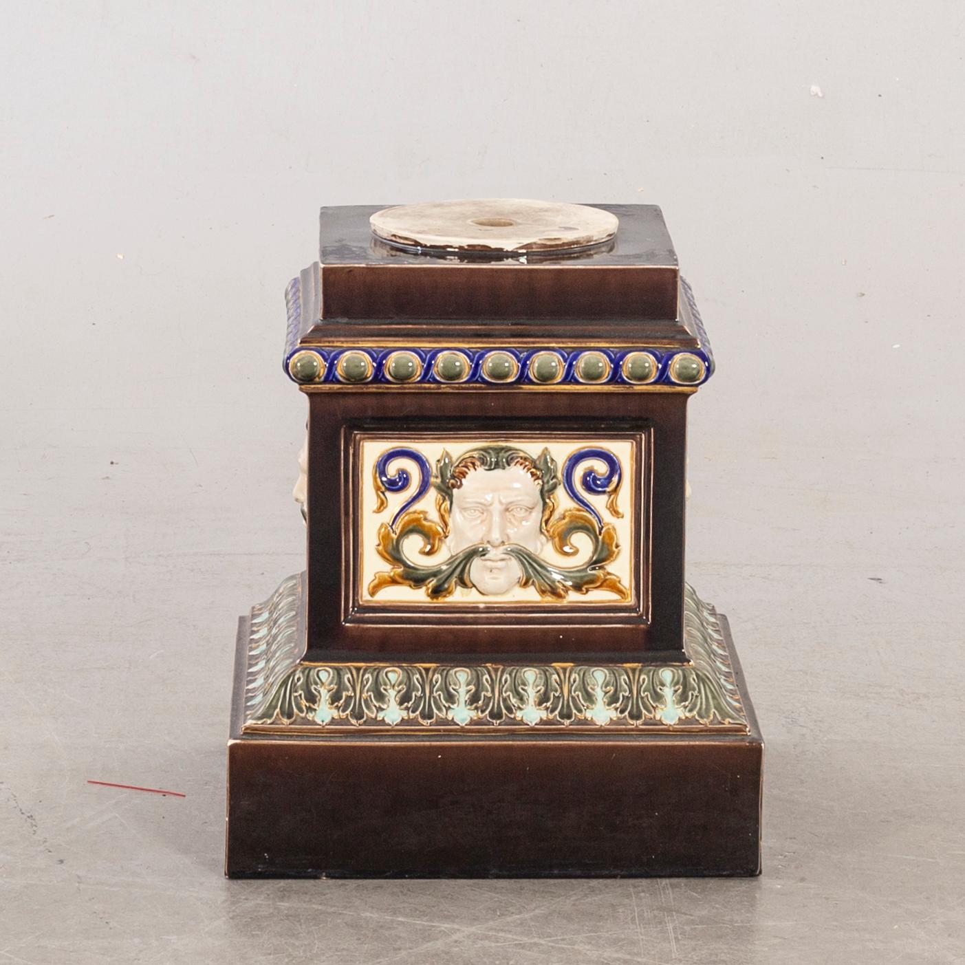 A Rörstrand majolica stand around 1900.
