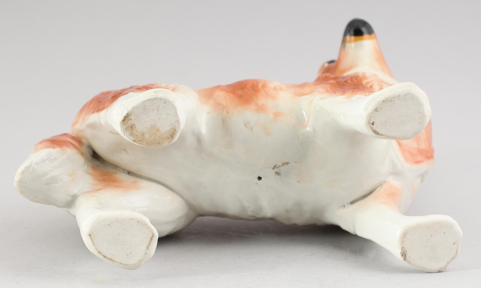 FIGUR, porslin, England, 1900-talets första hälft.