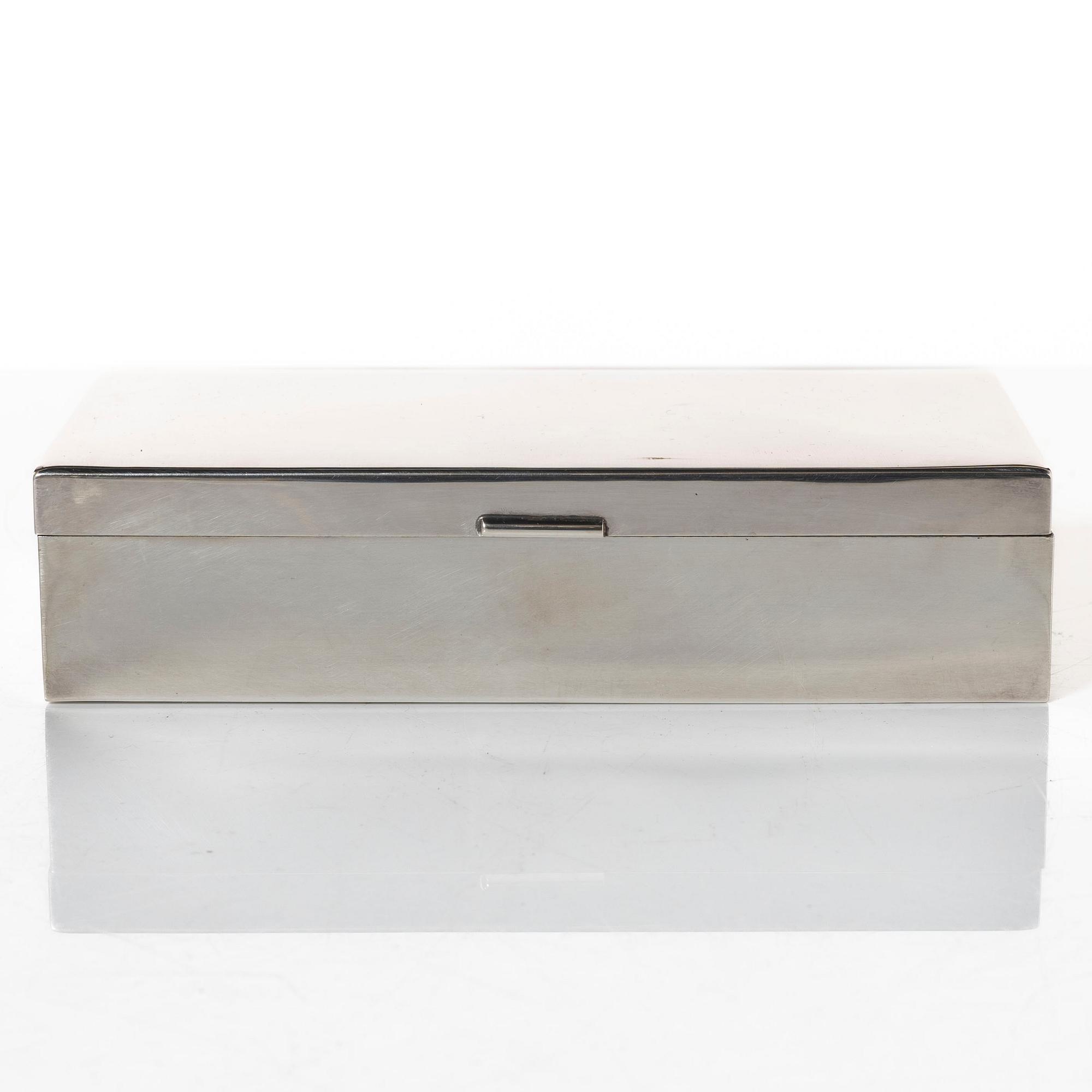 A German 20th century sterling silver cigarr case, mark of Otto Wolter, Company Schwabisch - Gmund (1875-1991).