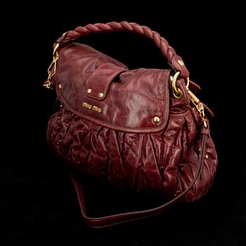 VÄSKA, "Matelassé Hobo", Miu Miu.