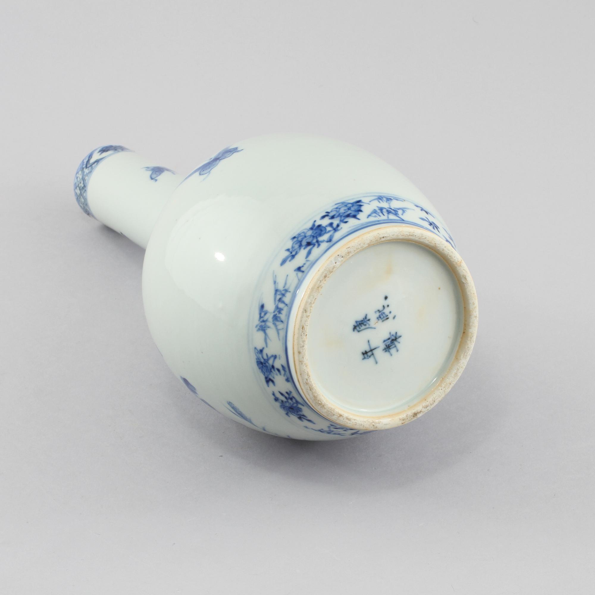 VAS, porslin, Kina, Kangxi-stil, sen Qing, 1800/1900-tal.