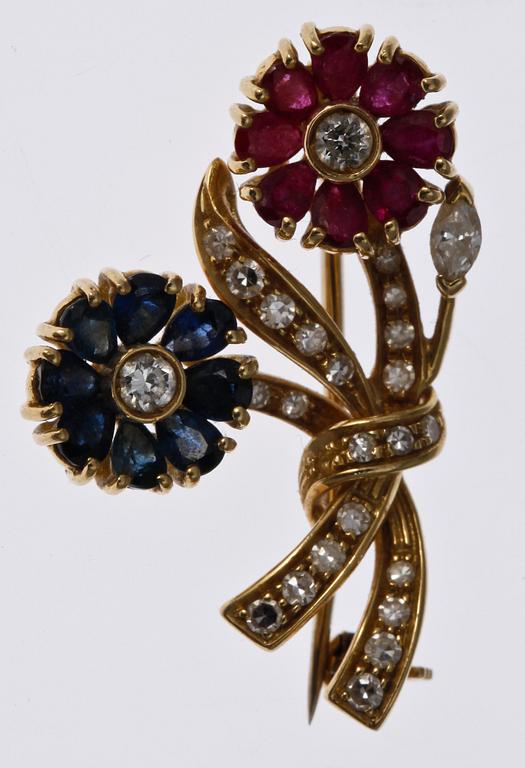 BROSCH, 18 K guld, diamanter, safirer, rubiner. Tot vikt ca 5,5 gr.