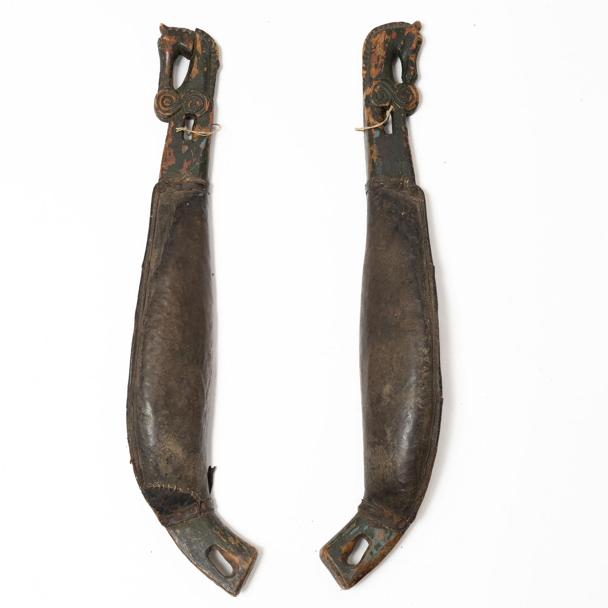 Lokor, ett par, Allmoge, Hälsingland, 1700- / tidigt 1800-tal.